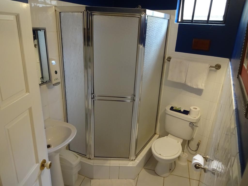 Coblentz Inn Boutique Hotel Port of Spain Екстериор снимка