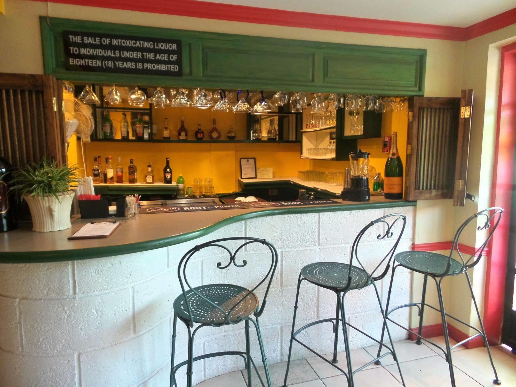 Coblentz Inn Boutique Hotel Port of Spain Екстериор снимка