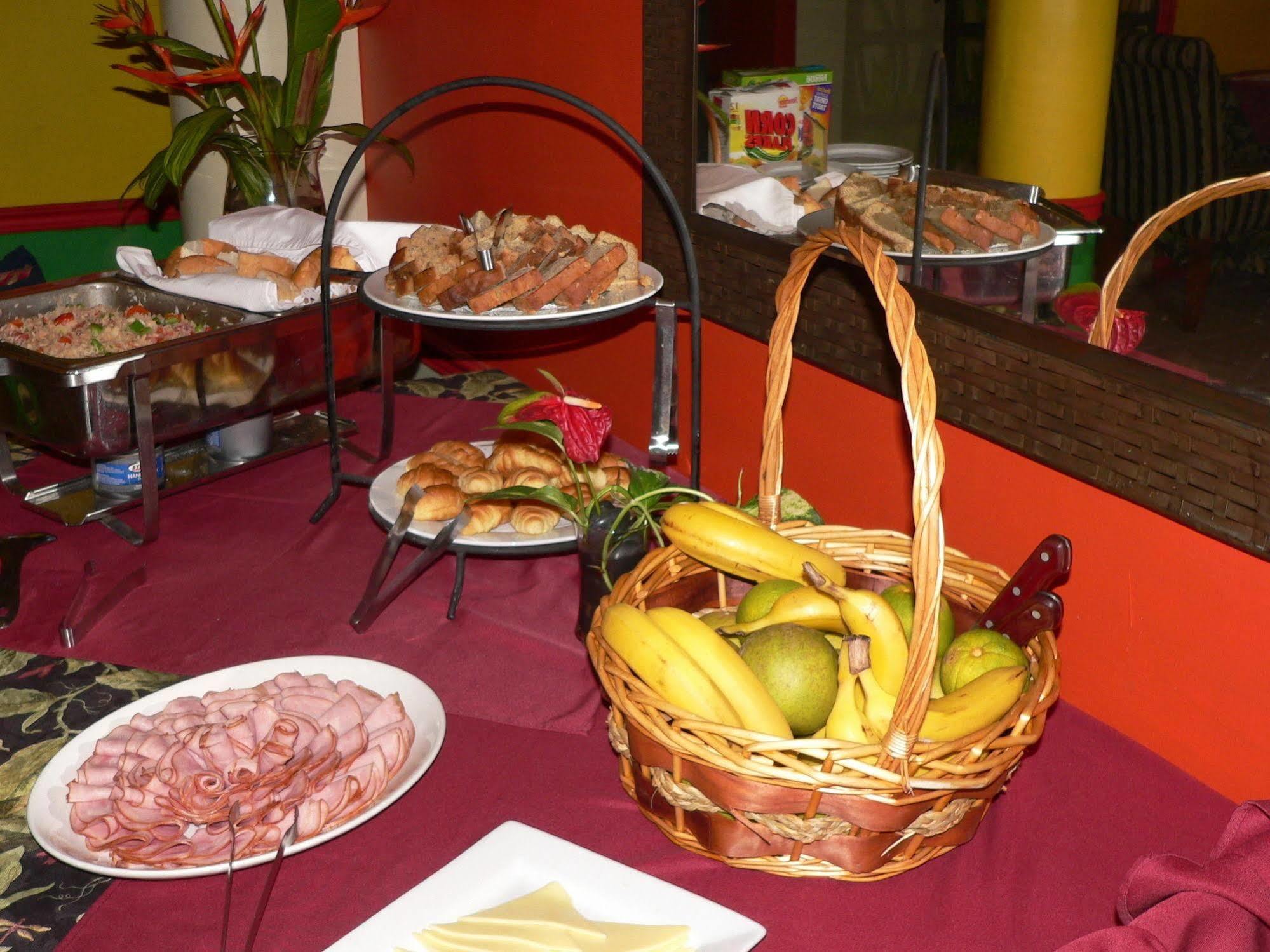 Coblentz Inn Boutique Hotel Port of Spain Екстериор снимка